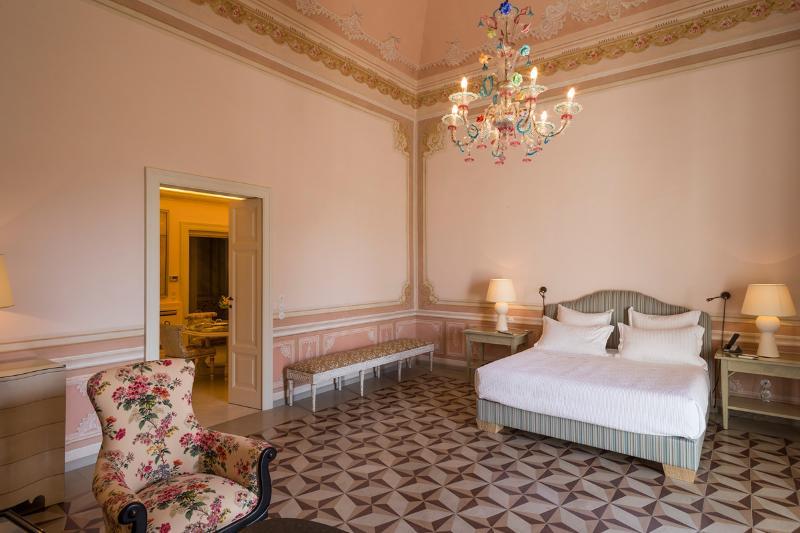 Palazzo Margherita Bernalda Ngoại thất bức ảnh